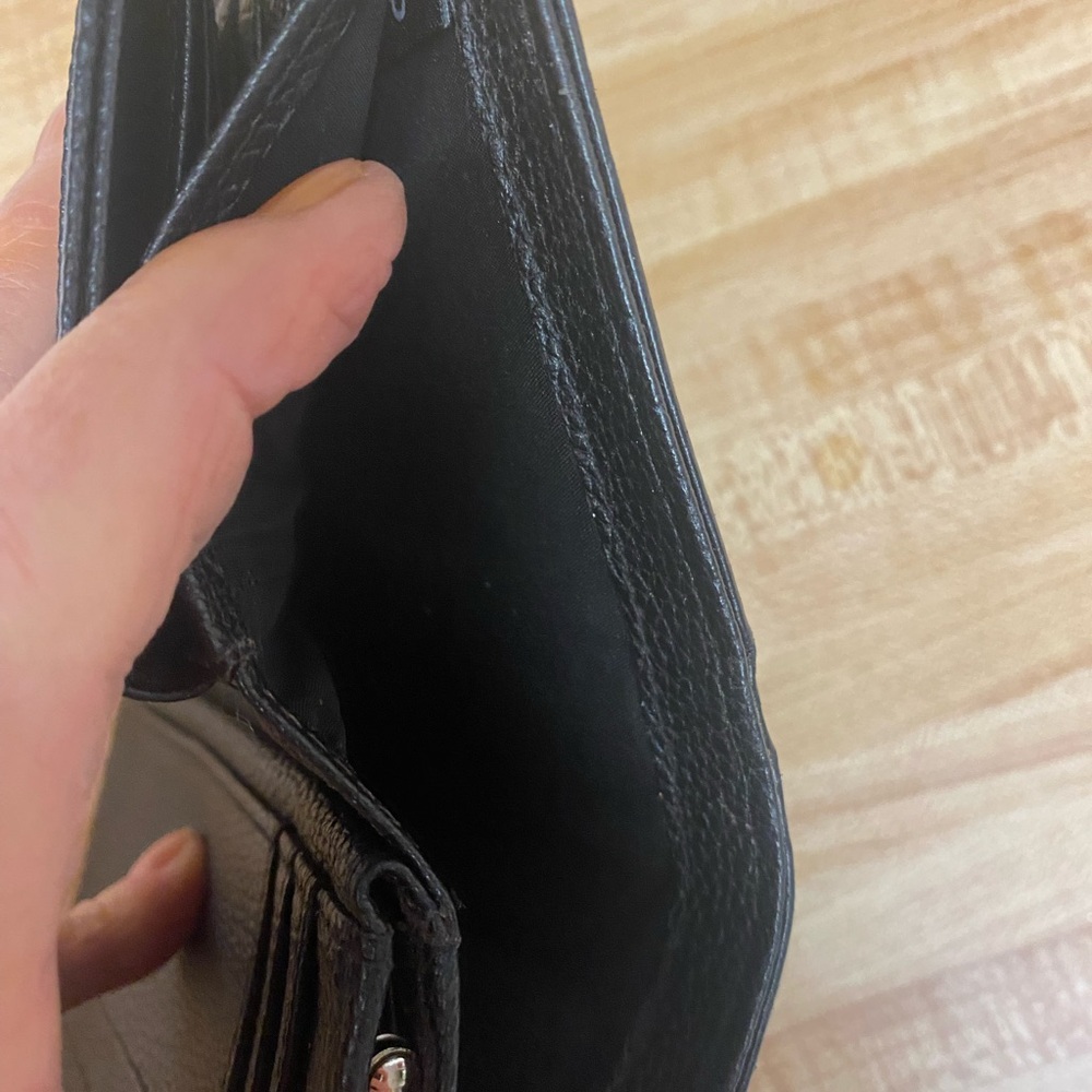 Liz Claiborne Black Shoulder Bag - Picture 4 of 9
